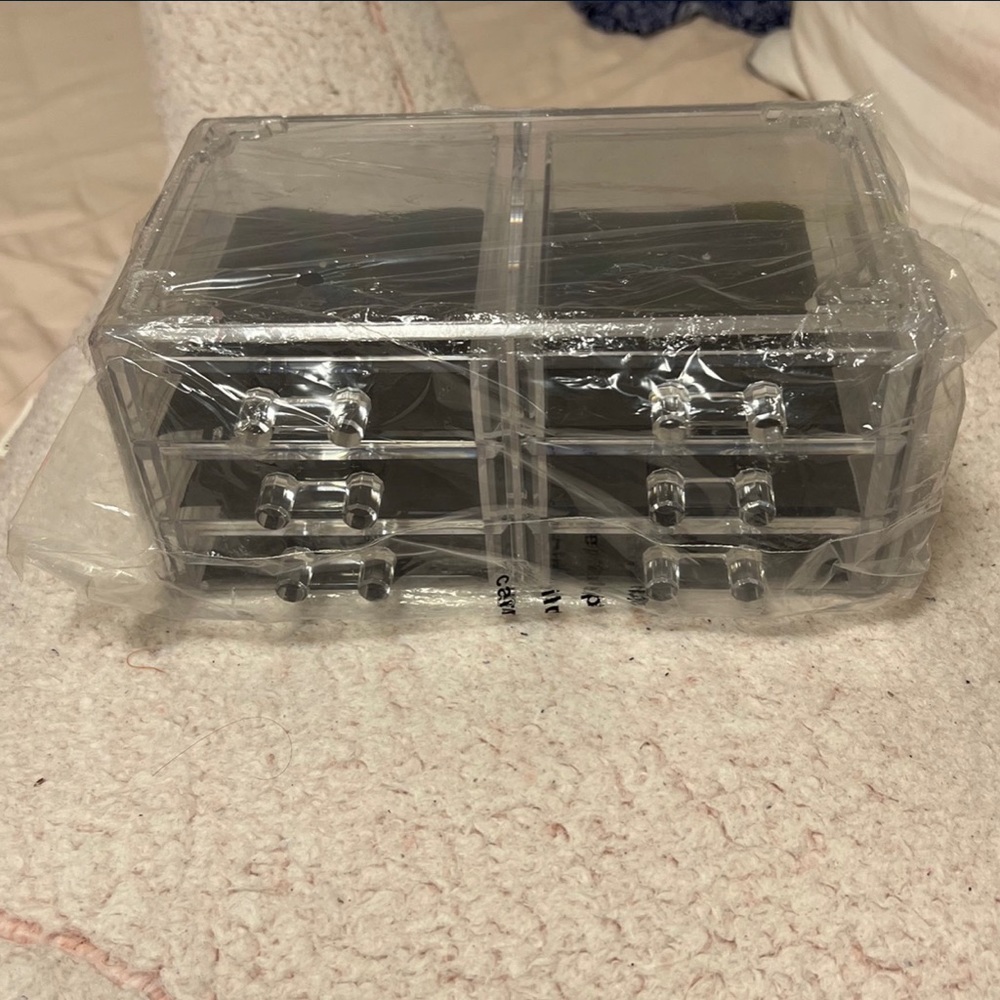Jewelry box